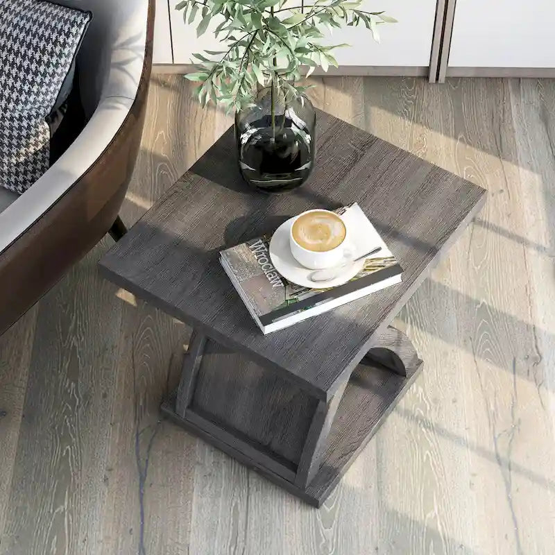 Table de bout transitionnelle grise patinée à 1 étagère par